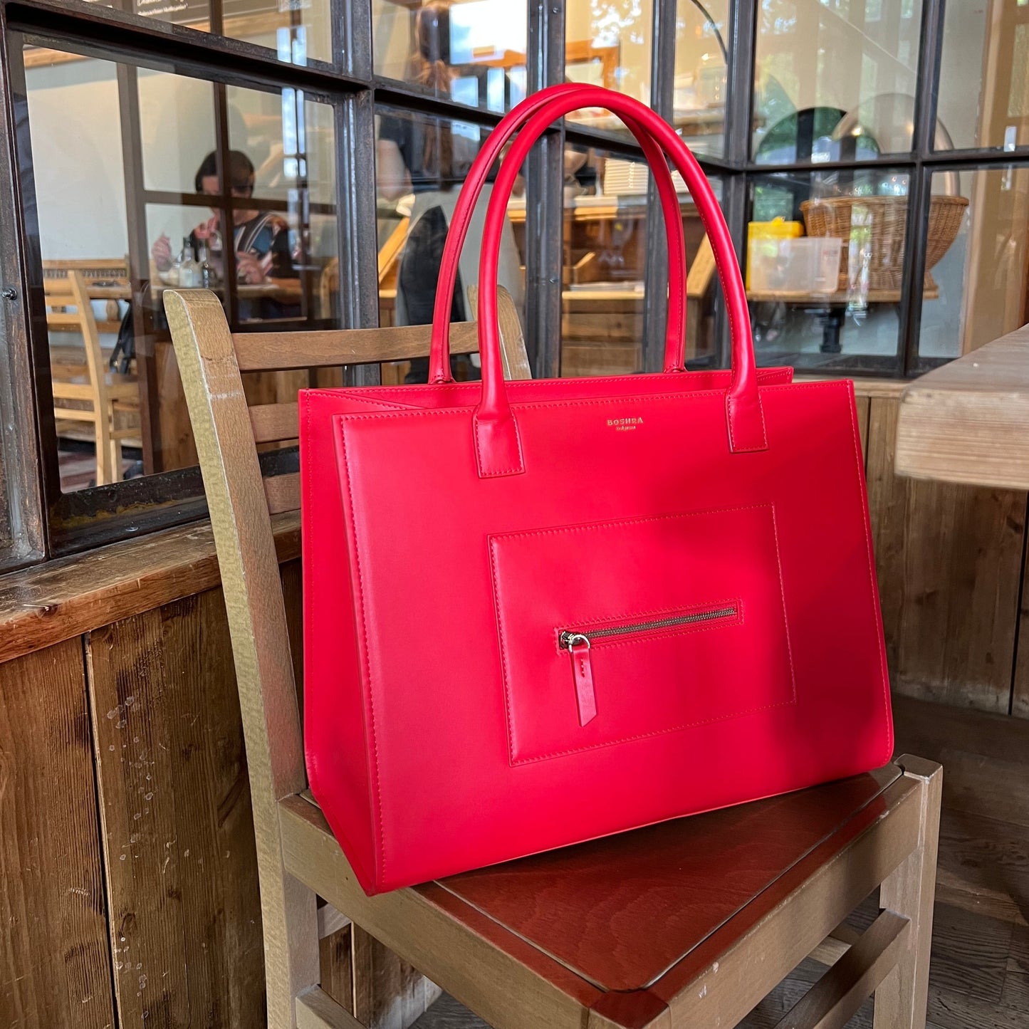 Pari Large Bright Red